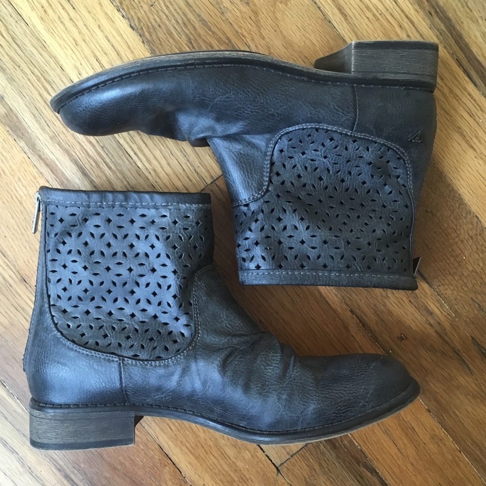 Roxy Ankle Boots
